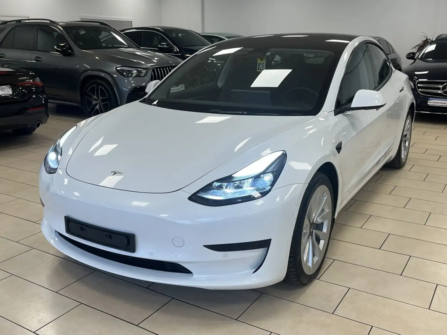 Tesla Model 3 RWD*LED*Cam*SHZ*PANO*NAVI*LEDER*1-Hand* Blanco - 1