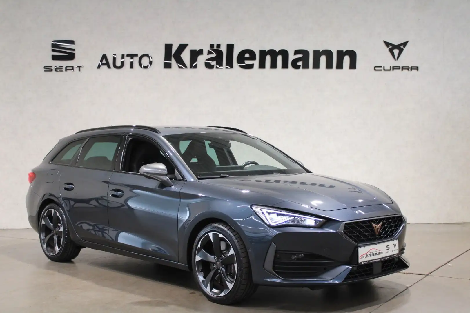 CUPRA Leon Sportstourer 2.0 TSI 7-Gang-DSG *Navi*AHK* Grau - 1