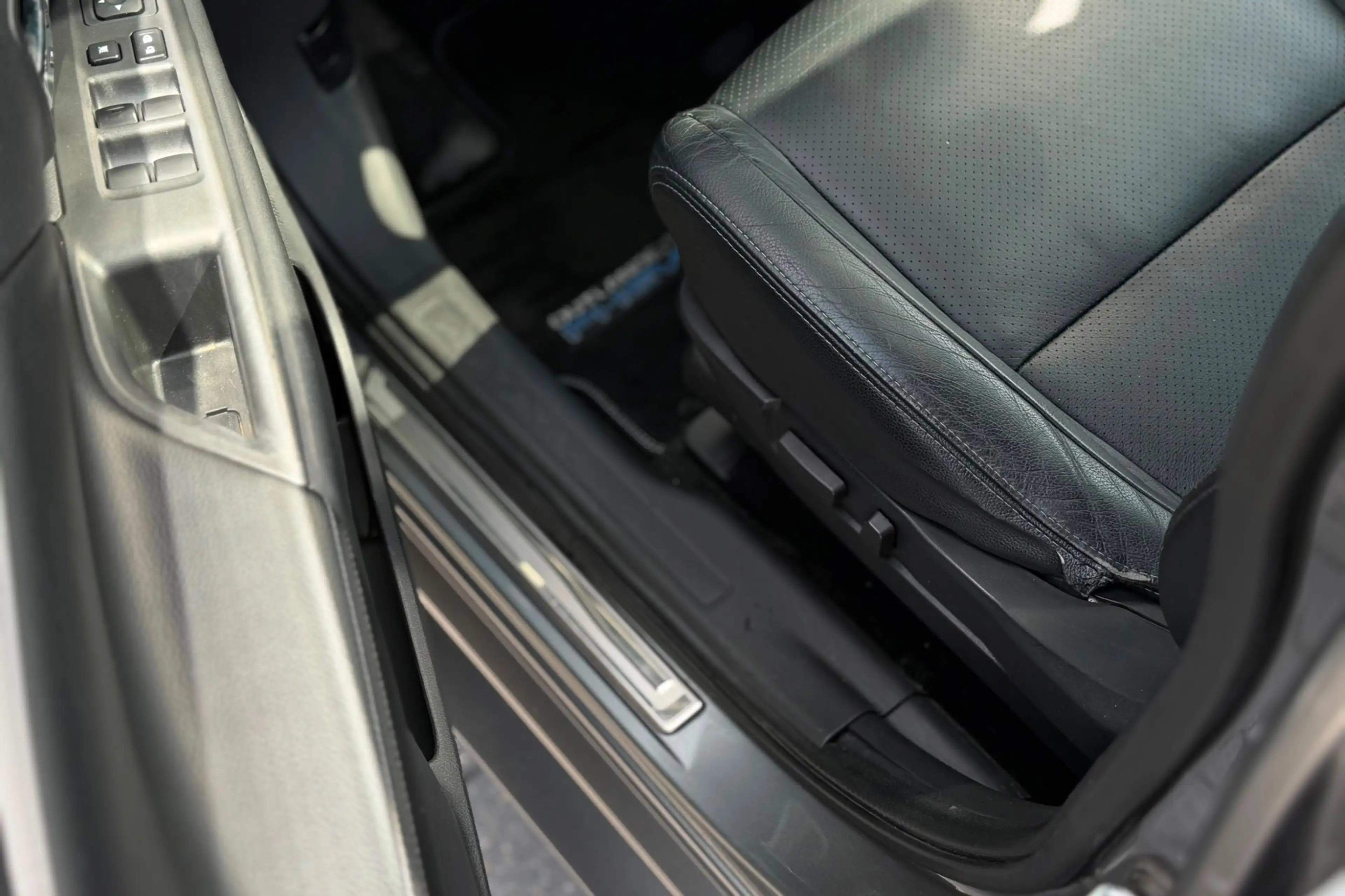 Mitsubishi Outlander 2.0 PHEV Instyle, BTW Auto, NL Auto, Pano, Camera, — photo 11