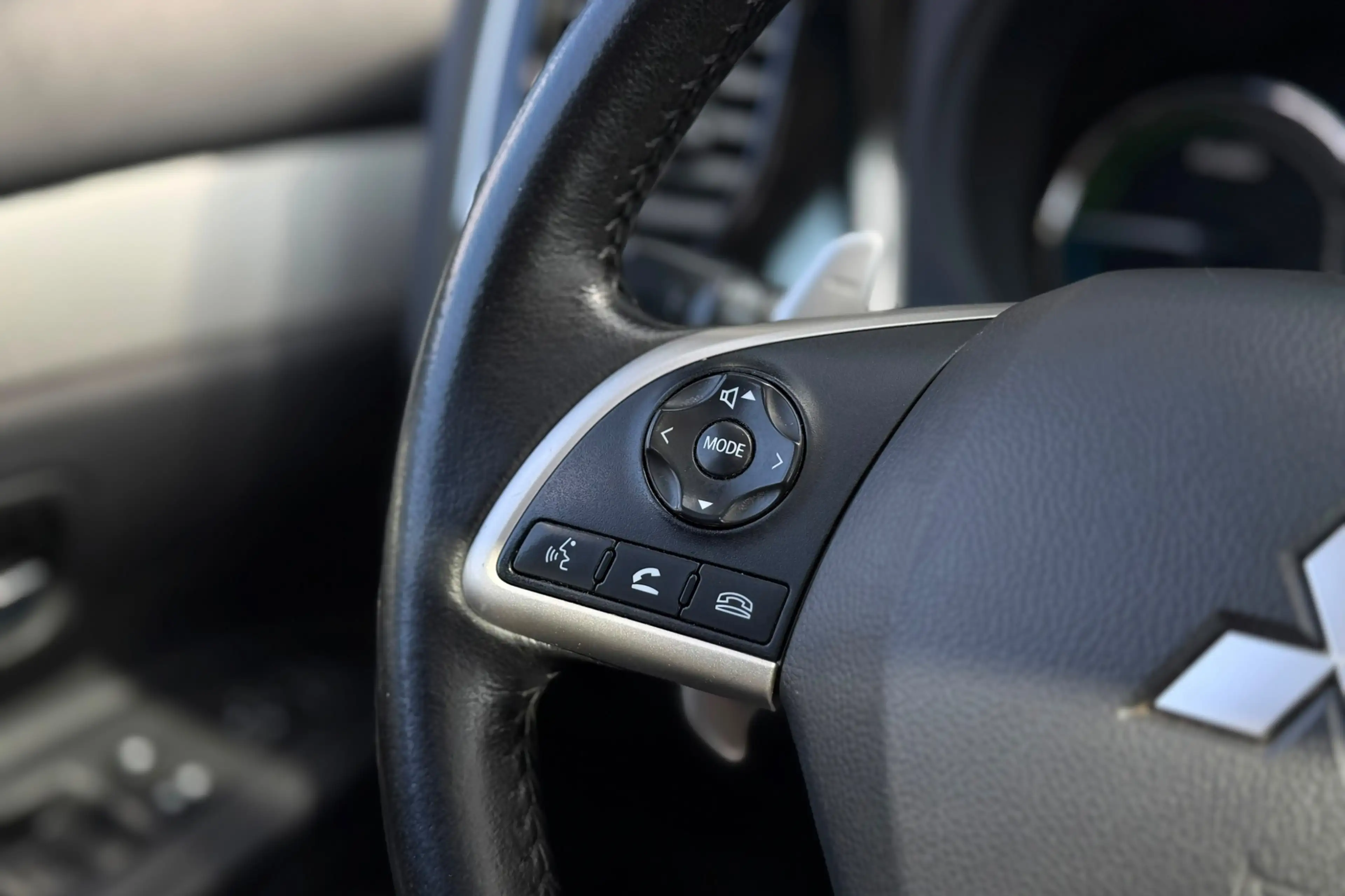 Mitsubishi Outlander 2.0 PHEV Instyle, BTW Auto, NL Auto, Pano, Camera, — photo 15