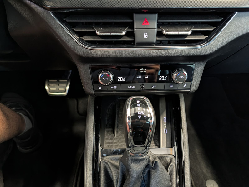 Skoda Scala 1.5 TSI Style DSG AHK ACC NAVI 18" LED PDC VLB — photo 16
