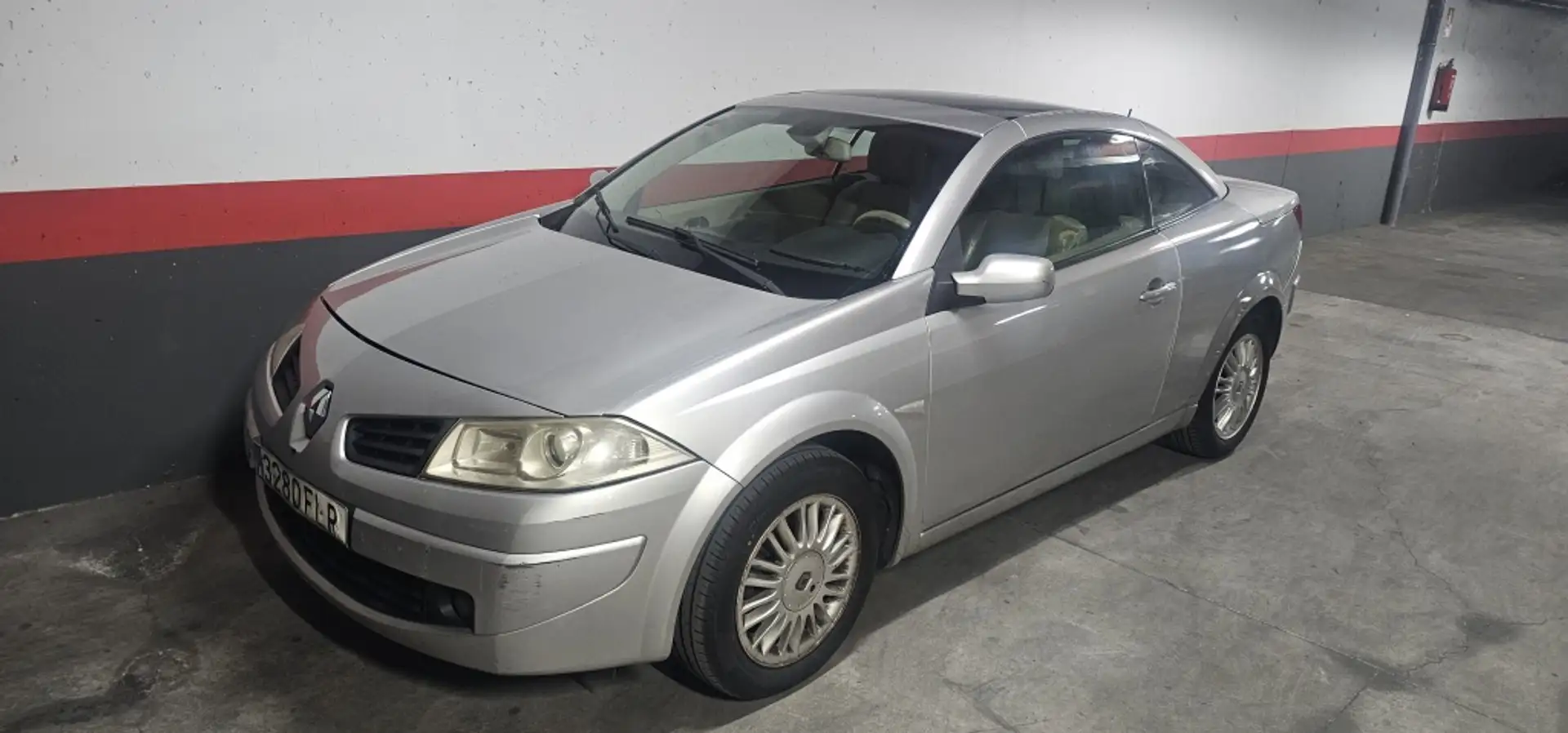 Renault Megane 1.9dCi Extreme Gris - 1