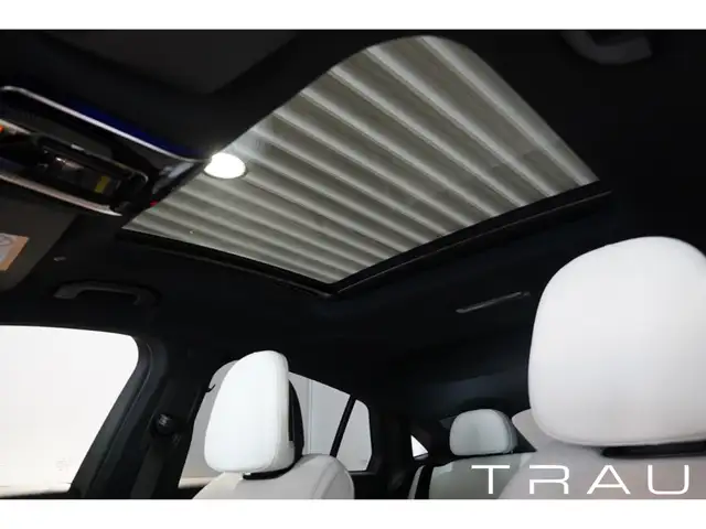 Mercedes-Benz GLC 200 view 12