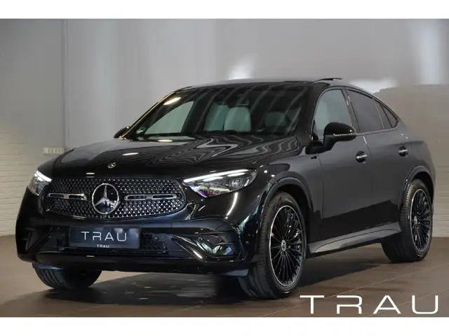 Mercedes-Benz GLC 200 view 3