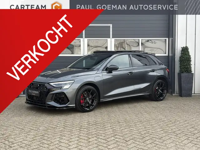 Audi A3 Sportback 45 TFSI e S edition Competition | Pano |