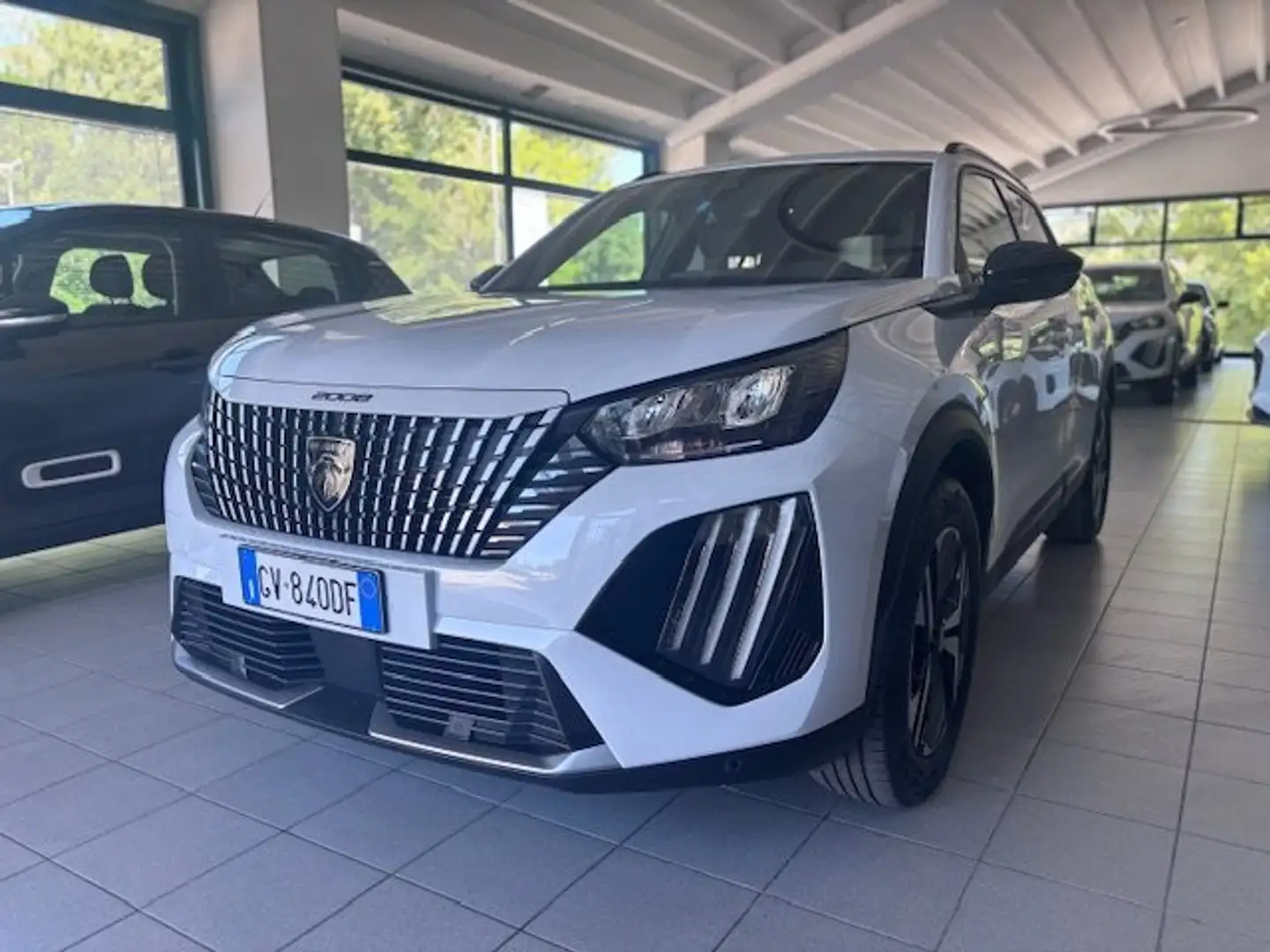 Peugeot 2008 2008 II 2023 1.2 puretech Allure s Bianco - 1