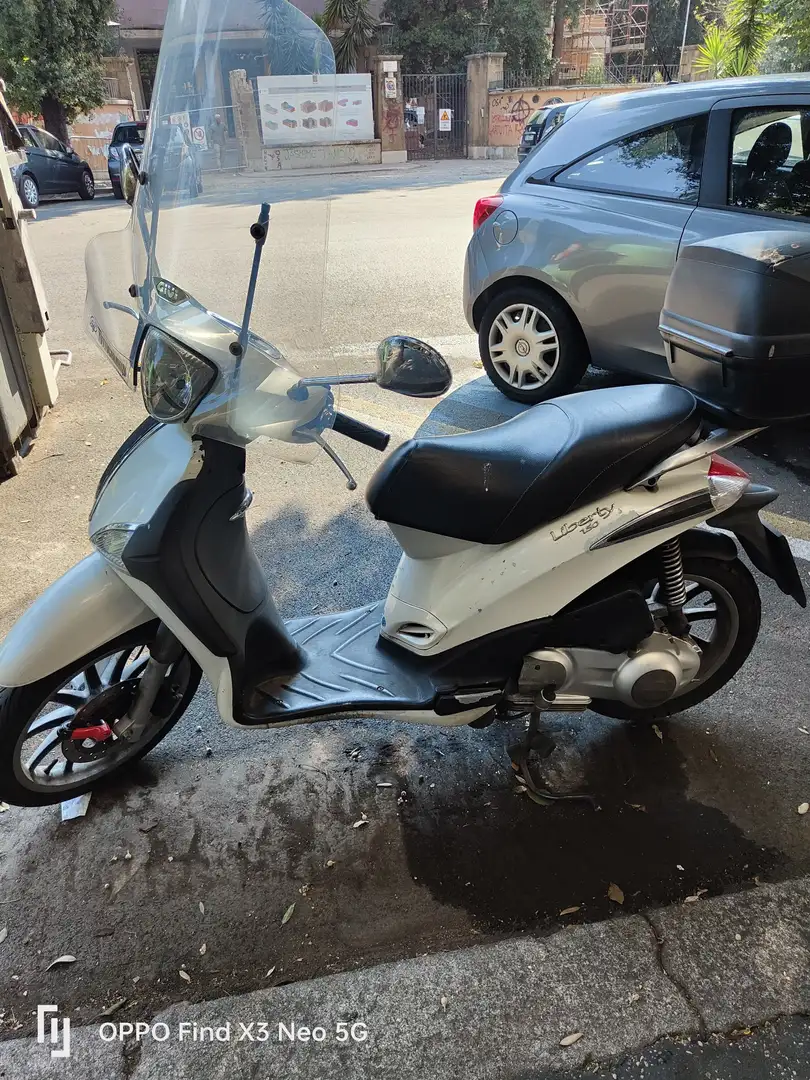 Piaggio Liberty 150 Wit - 2