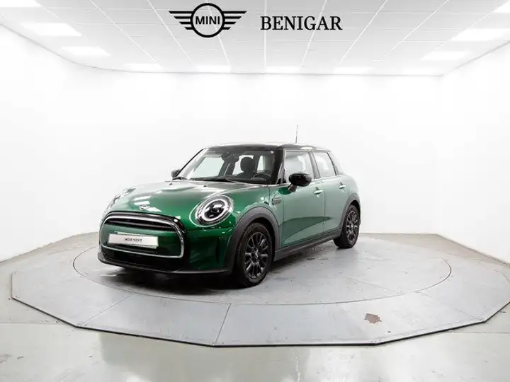MINI Cooper 5P (2021) 2024