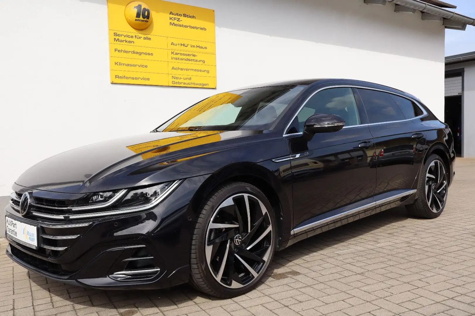 Volkswagen Arteon Shooting Brake R-Line 4Motion IQ/AHK/360° Schwarz - 1