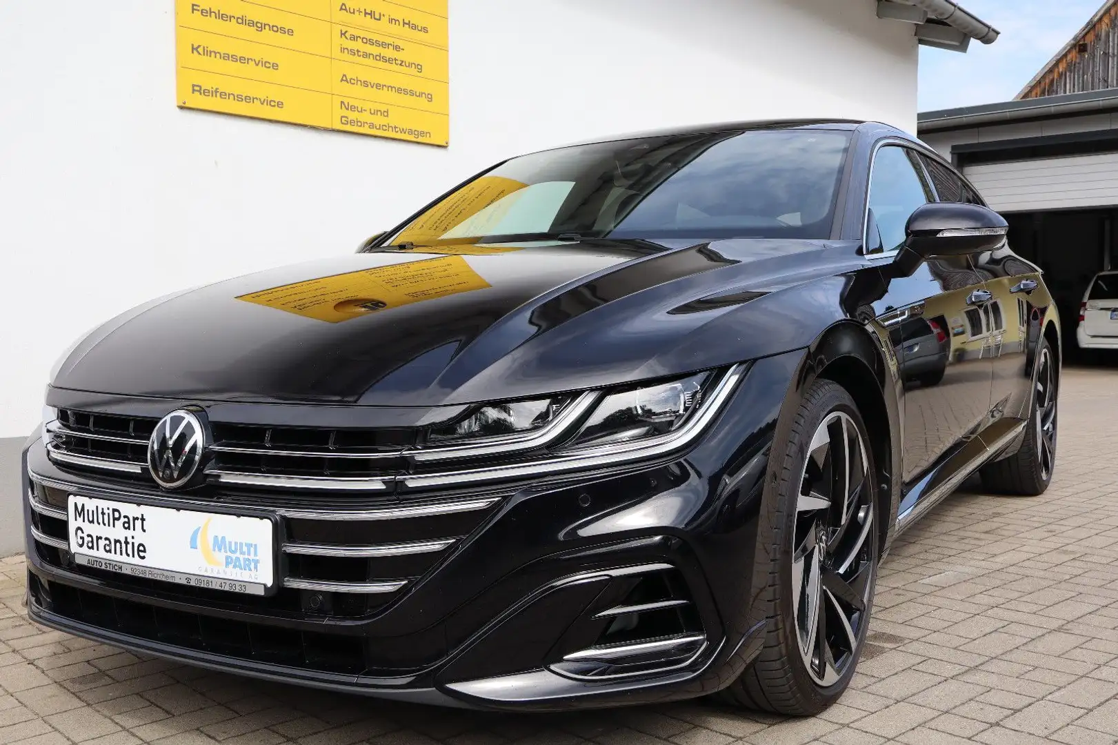 Volkswagen Arteon Shooting Brake R-Line 4Motion IQ/AHK/360° Schwarz - 2