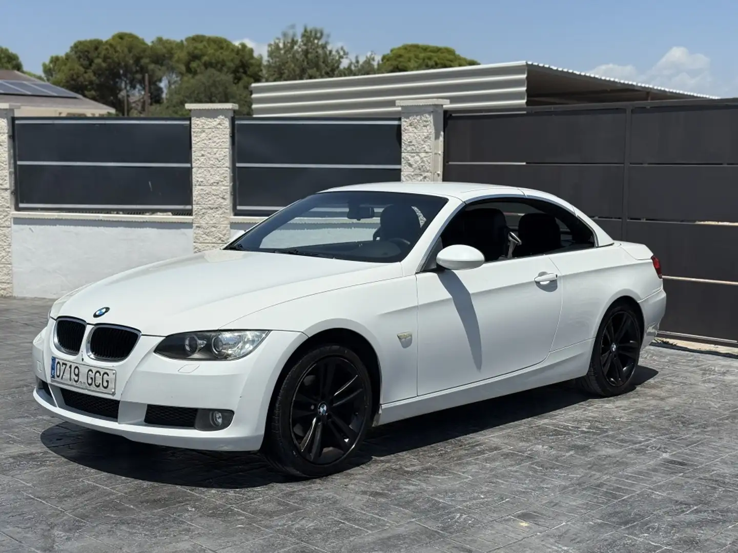 BMW 320 320i Cabrio Wit - 2