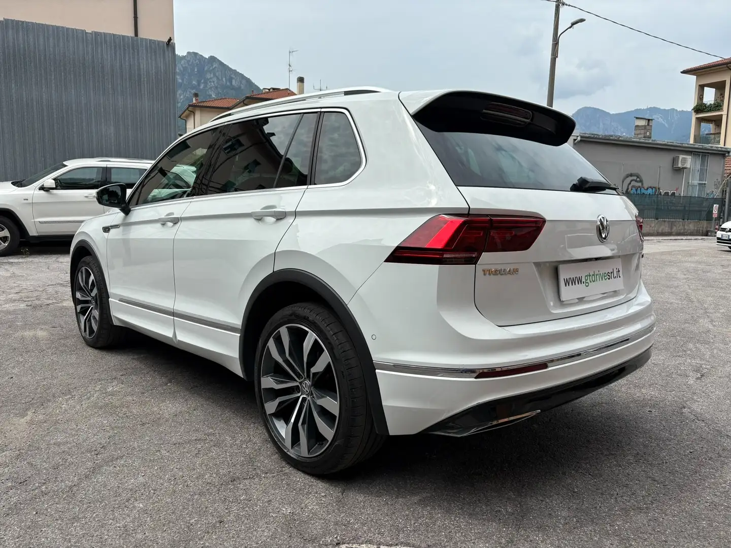 Volkswagen Tiguan Tiguan II 2016 2.0tdi R-Line RLINE 4motion240cvdsg Bianco - 2