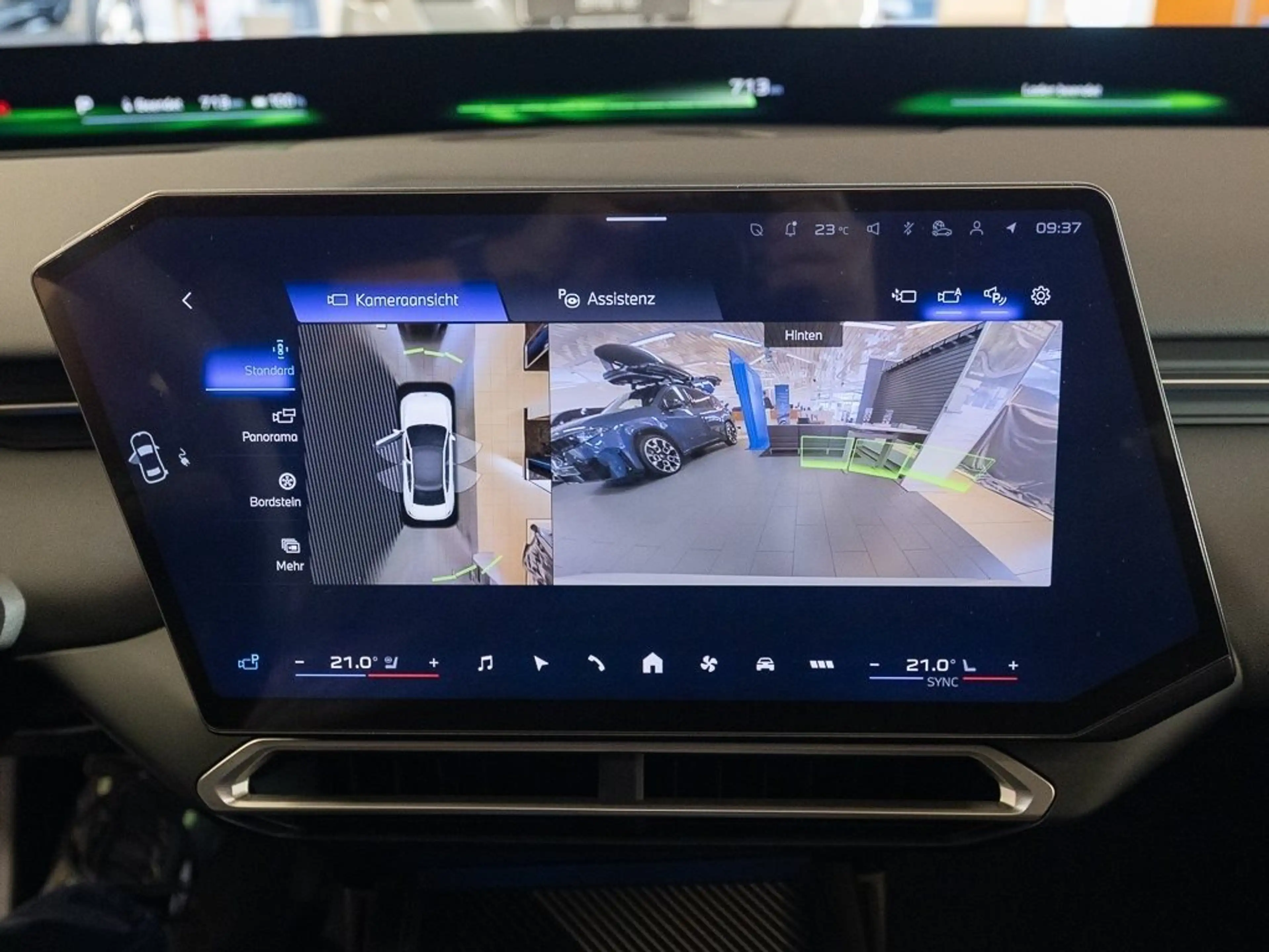 BMW i3 50 xDrive Limousine M Sport HUD PANO AHK DAB — photo 9