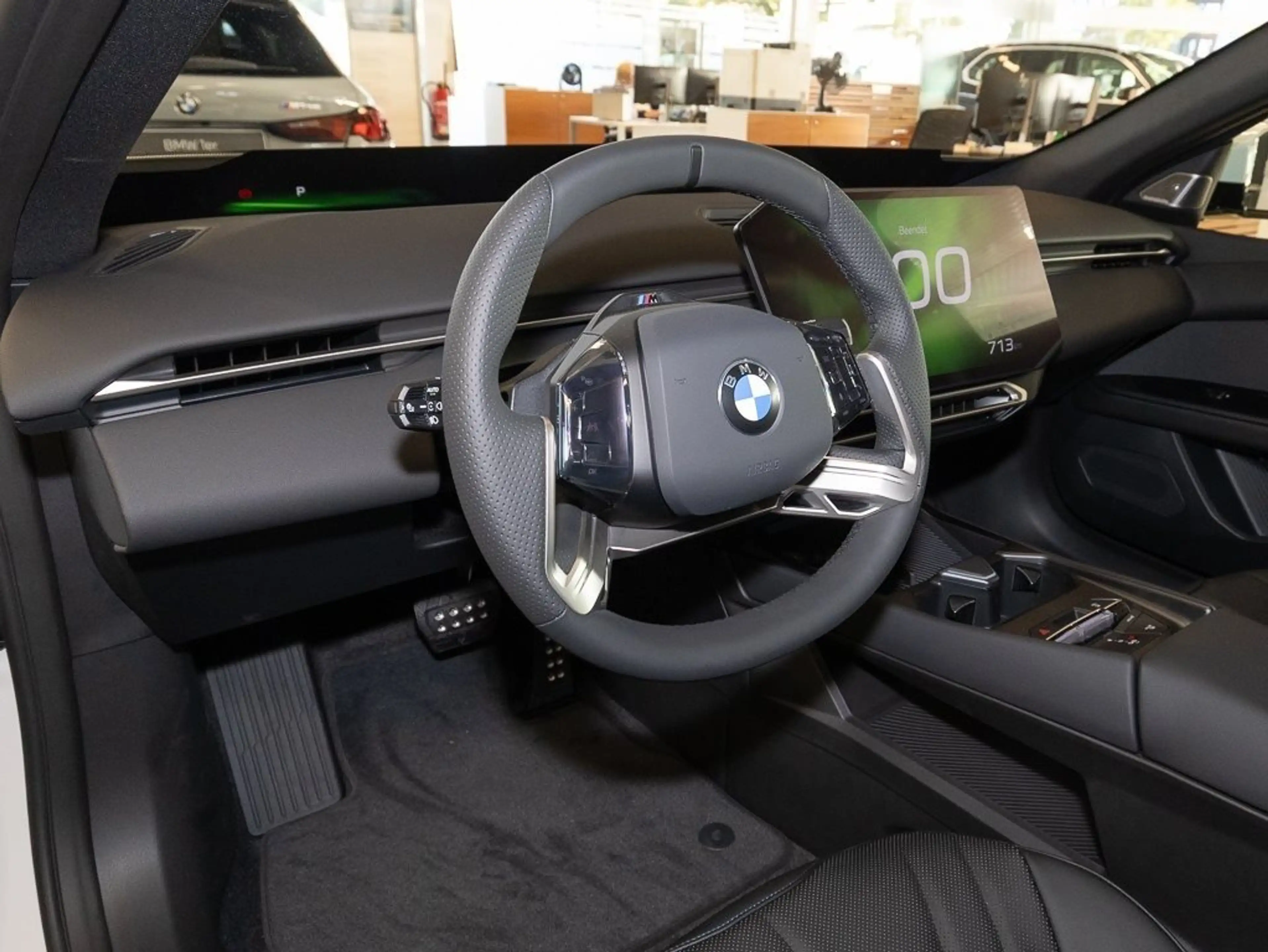 BMW i3 50 xDrive Limousine M Sport HUD PANO AHK DAB — photo 4