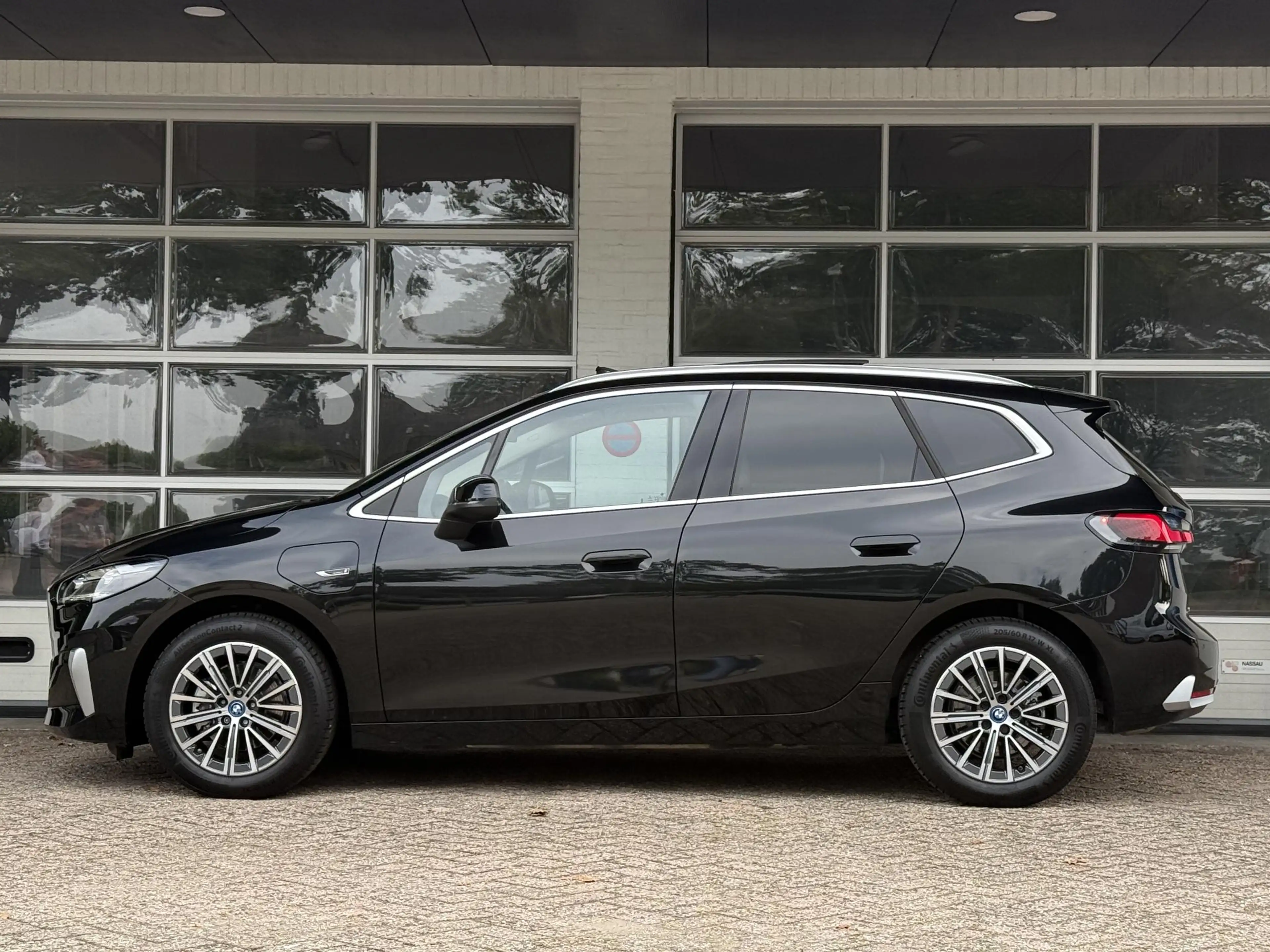 BMW 225 2-serie Active Tourer 225e xDrive Luxury Line | PA — photo 2