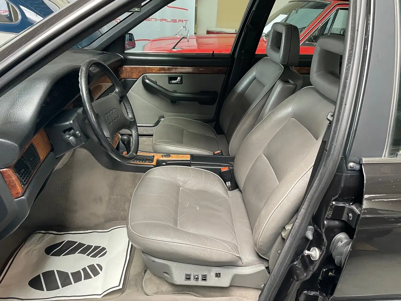 Audi V8 quattro 3,6 Aut.*nur 139tkm*aus Ital. Sammlung*, foto 10