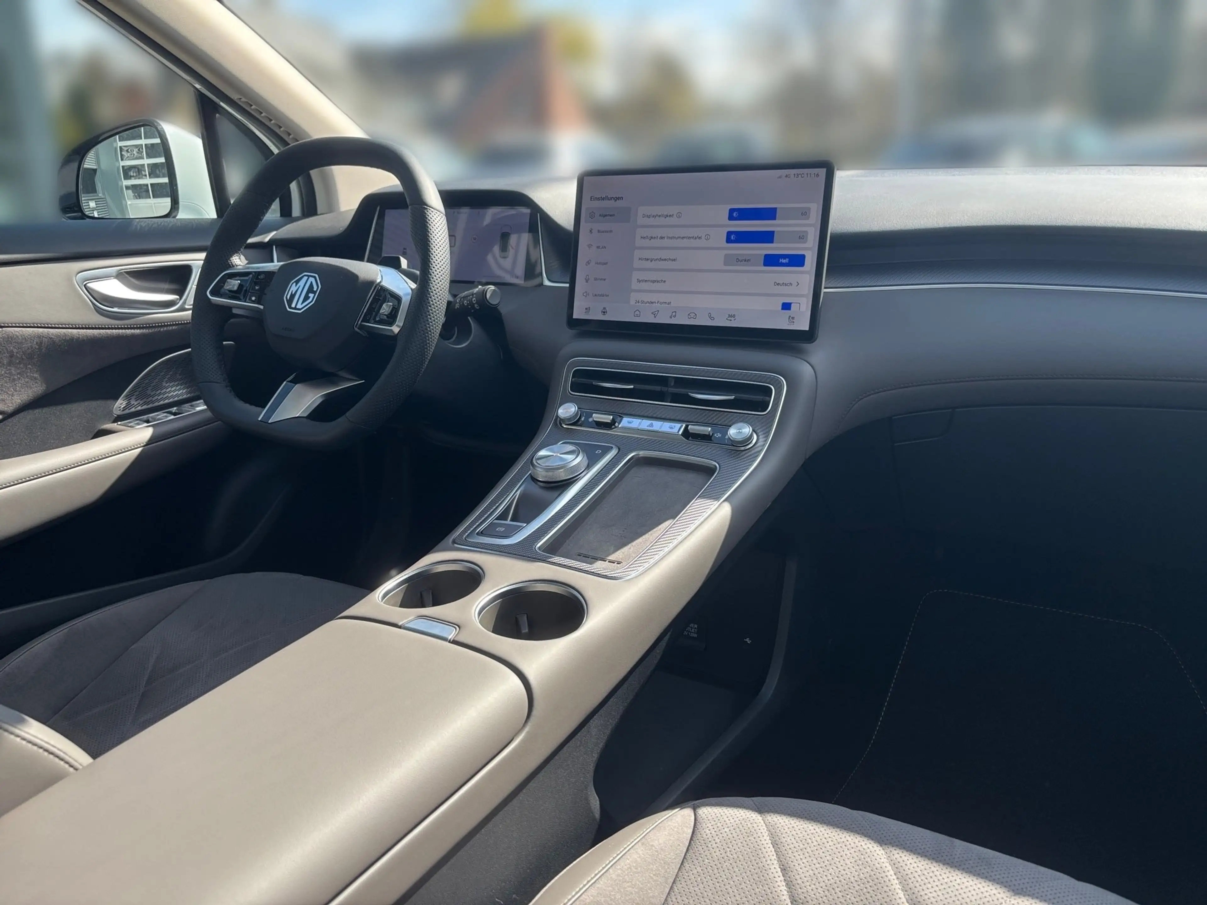 MG MGS6 EV Luxury AWD verschiedene Farben verfügbar — photo 12