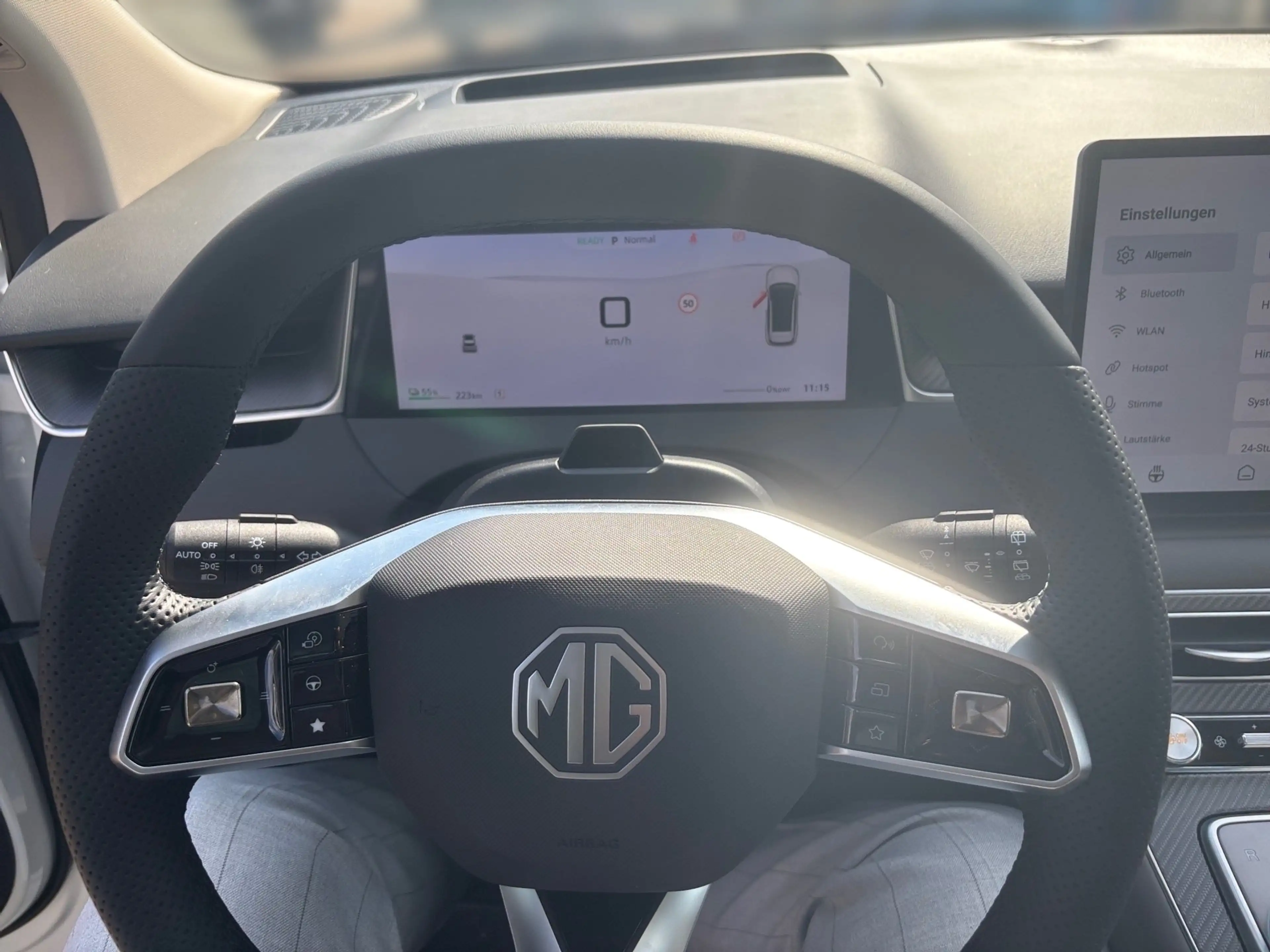 MG MGS6 EV Luxury AWD verschiedene Farben verfügbar — photo 10