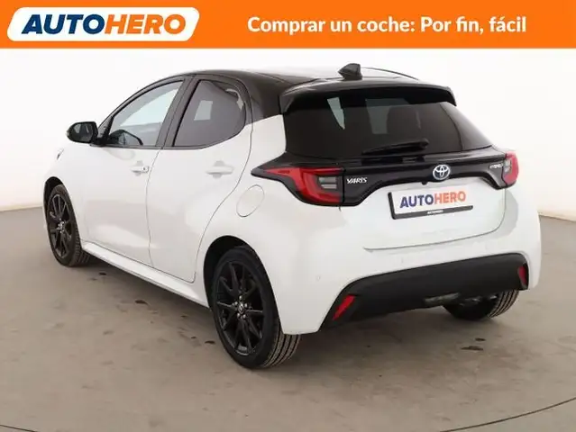 Toyota Yaris view 4