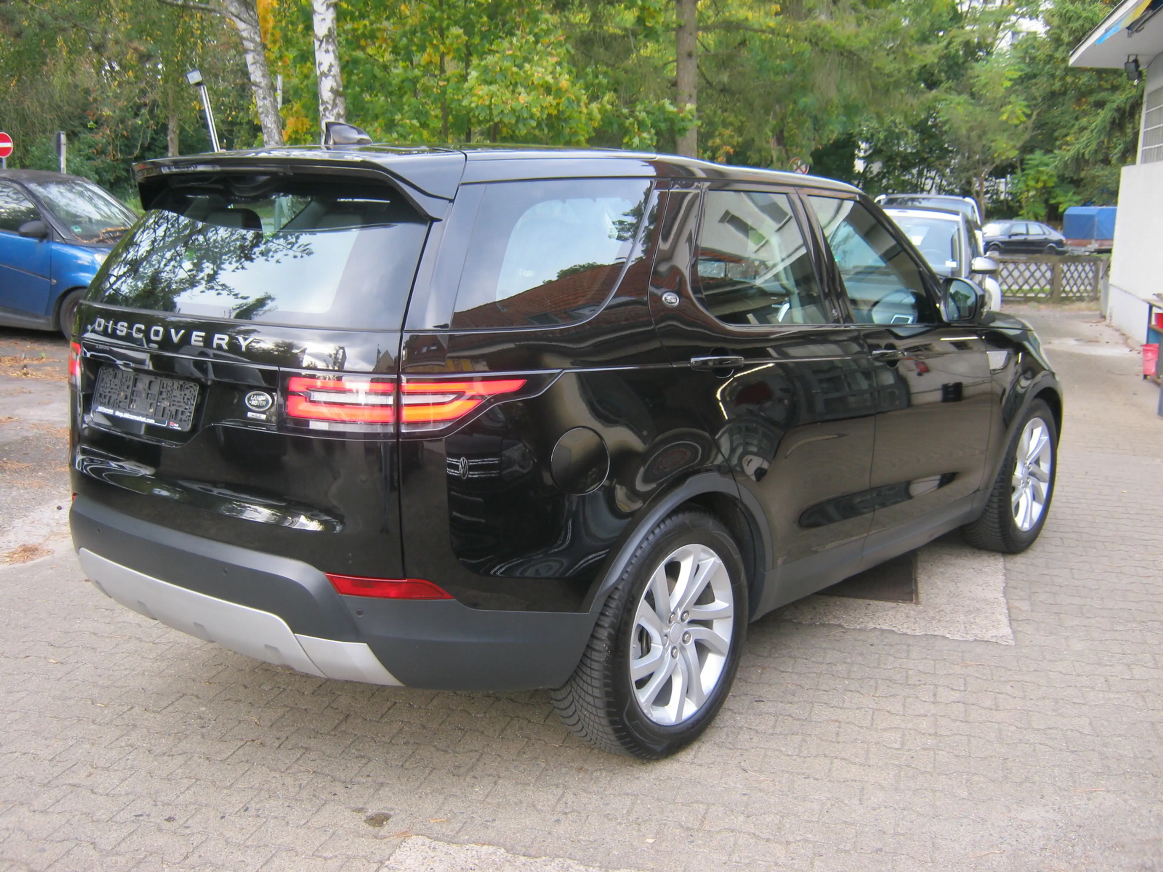Land Rover Discovery 5 SD4 HSE 7-Sitzer TÜV/INSPEKT. NEU ! — photo 3