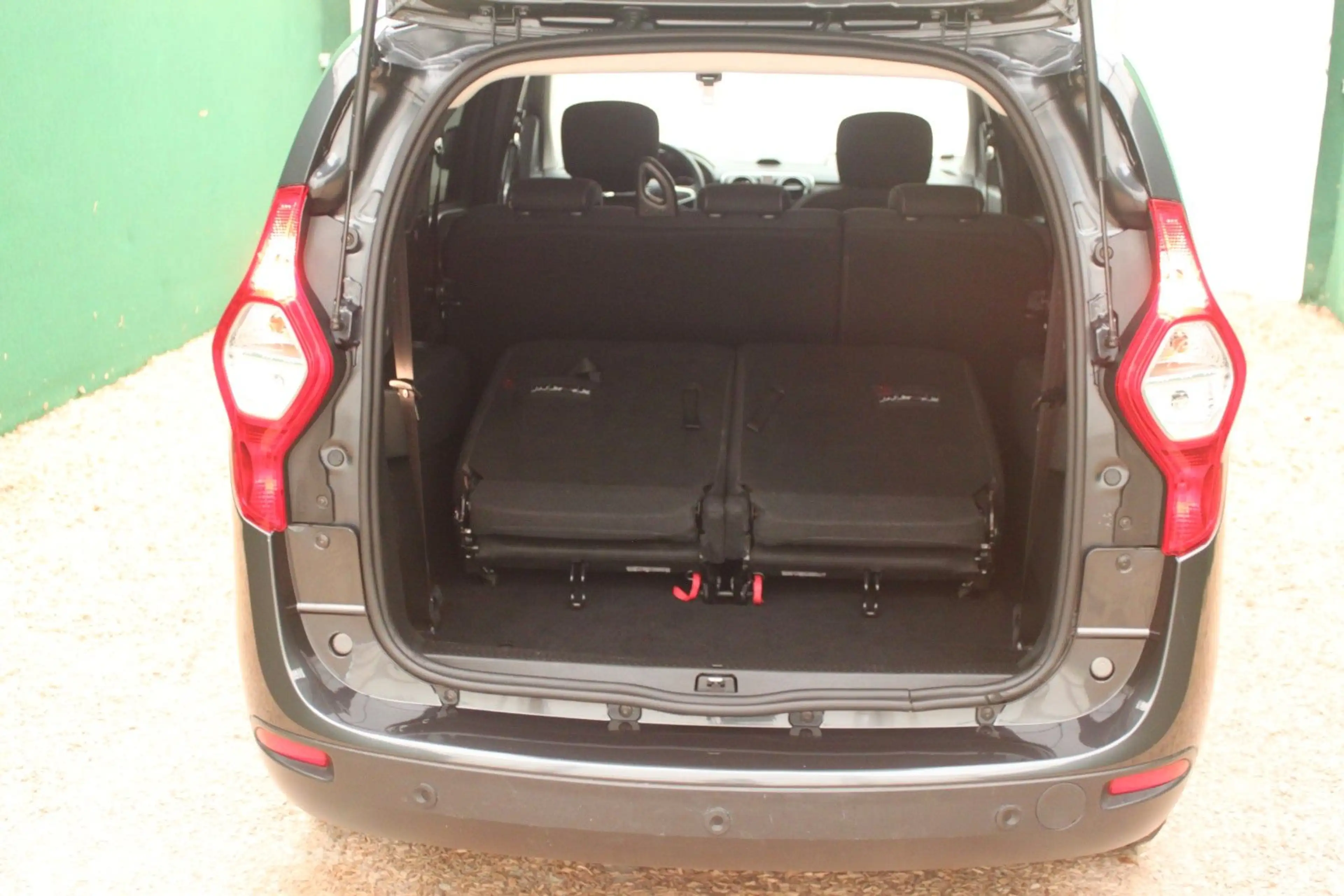 Dacia Lodgy 1.6 - 7-Sitzer/ PDC/ Navi/ 1.Hd/ 44 tkm — photo 9