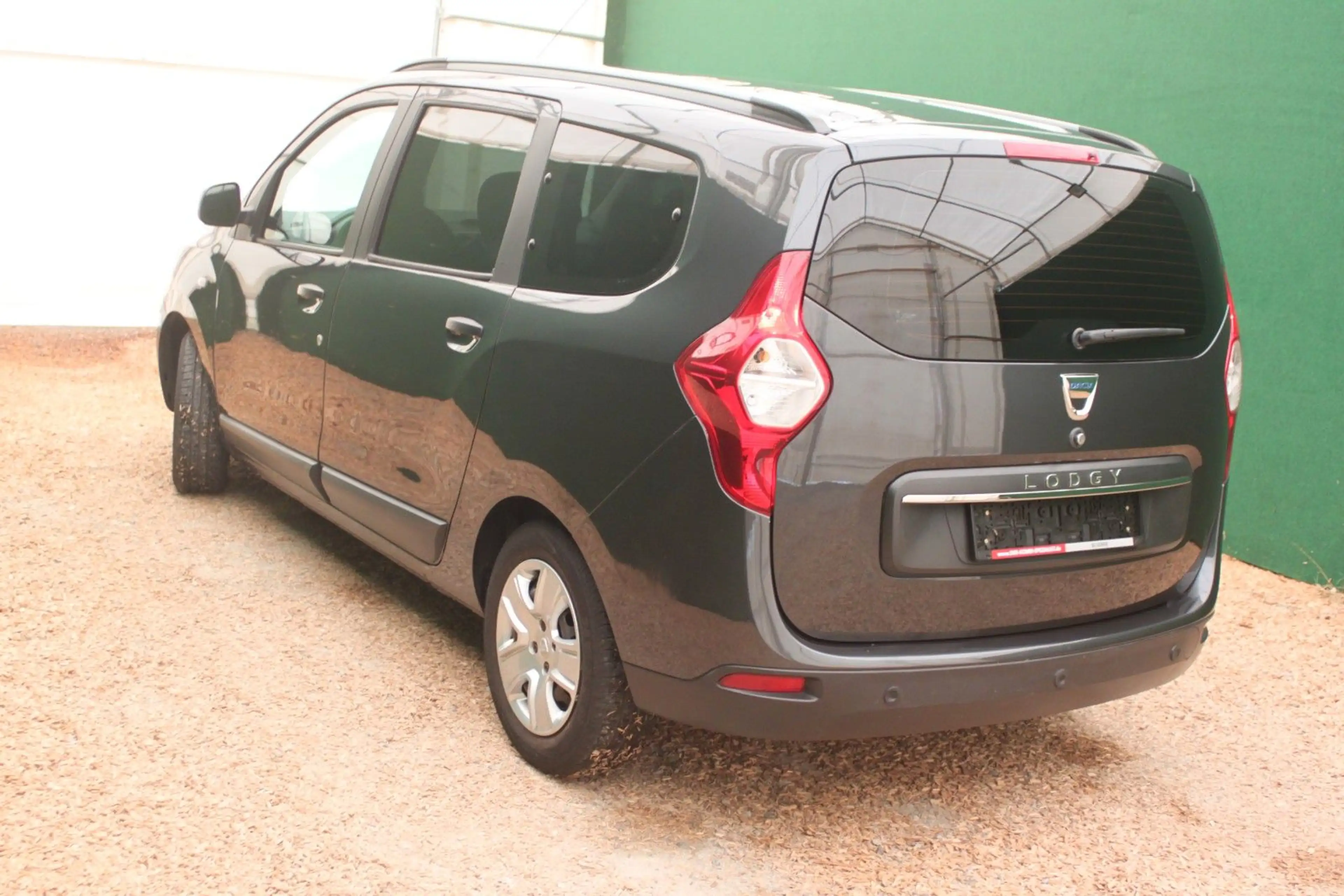 Dacia Lodgy 1.6 - 7-Sitzer/ PDC/ Navi/ 1.Hd/ 44 tkm — photo 4