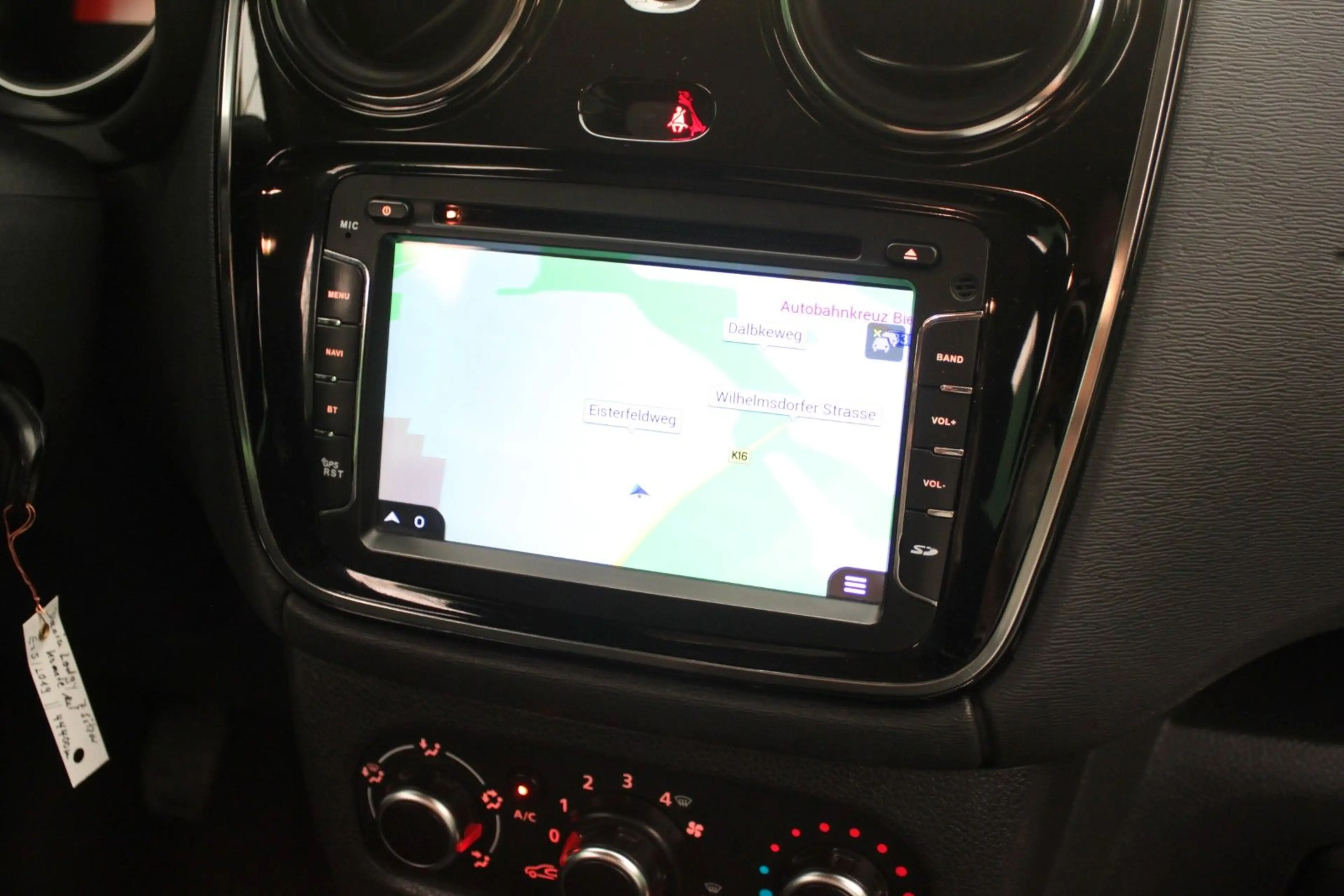 Dacia Lodgy 1.6 - 7-Sitzer/ PDC/ Navi/ 1.Hd/ 44 tkm — photo 13