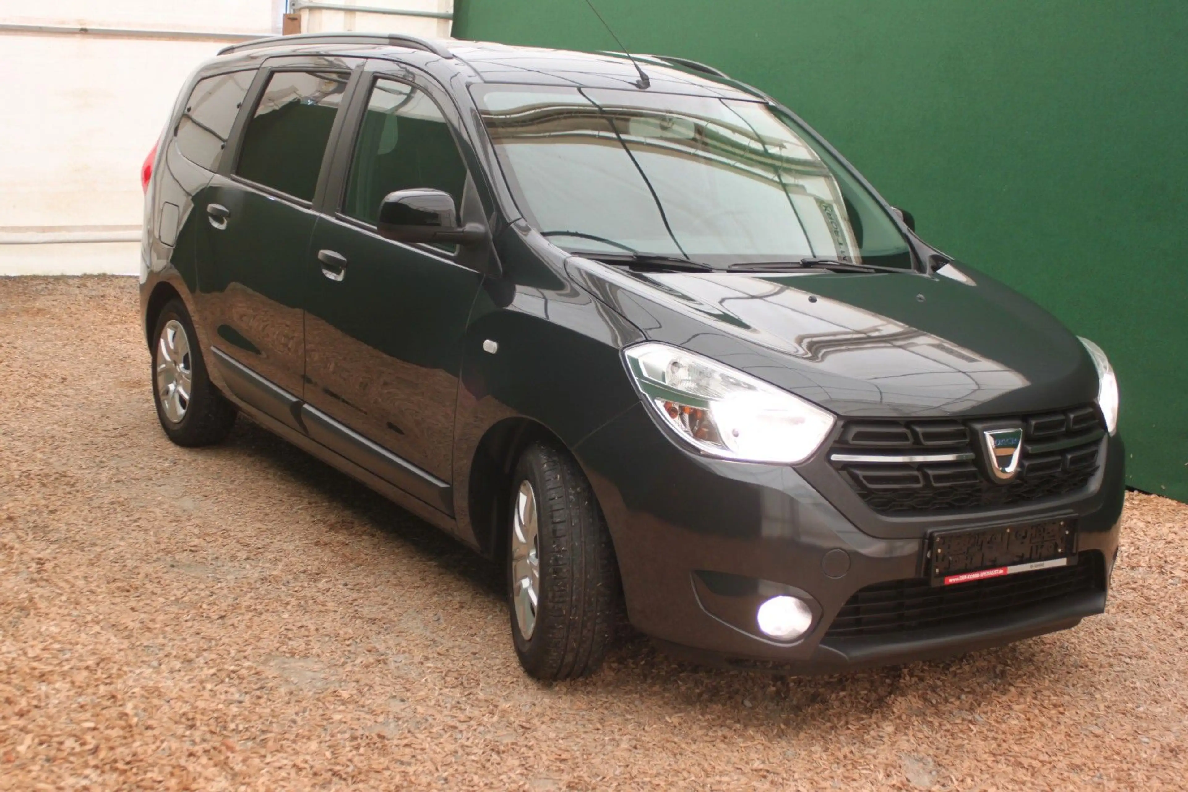 Dacia Lodgy 1.6 - 7-Sitzer/ PDC/ Navi/ 1.Hd/ 44 tkm — photo 7