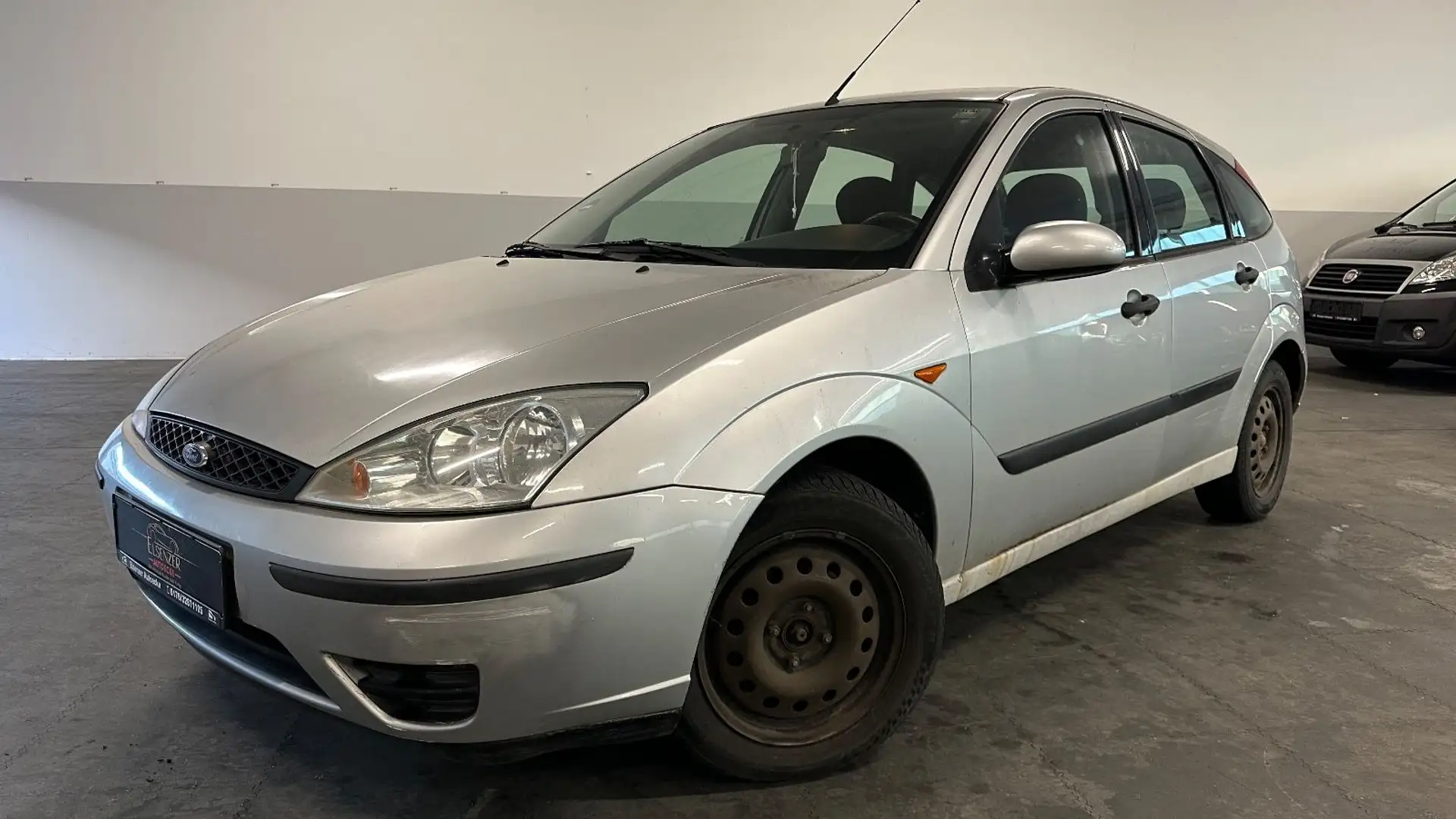 Ford Focus 1.8 Trend#Klima#ElFensterheber#RadioCD Silber - 2