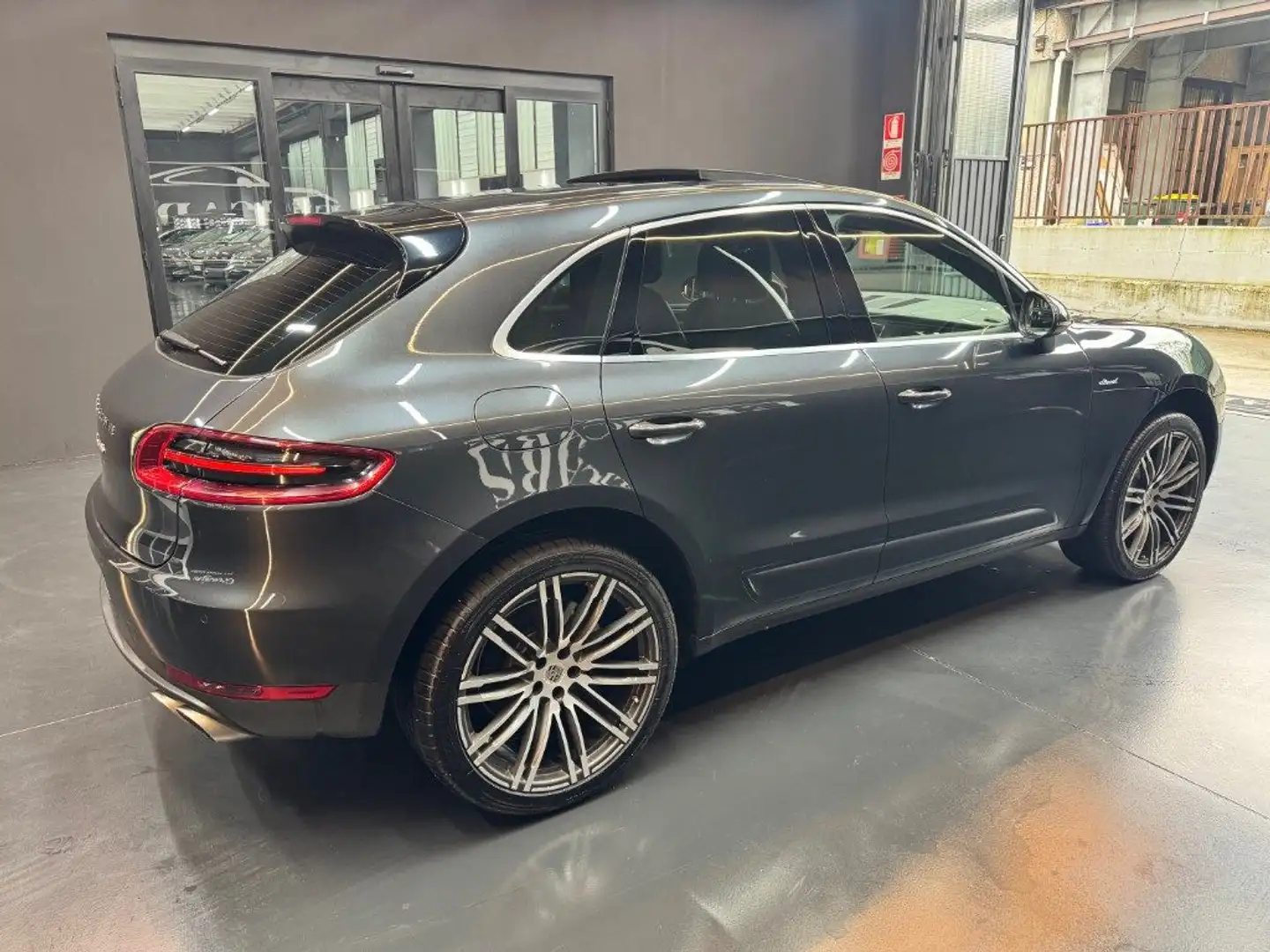 Porsche Macan 3.0 S Diesel Grigio - 2