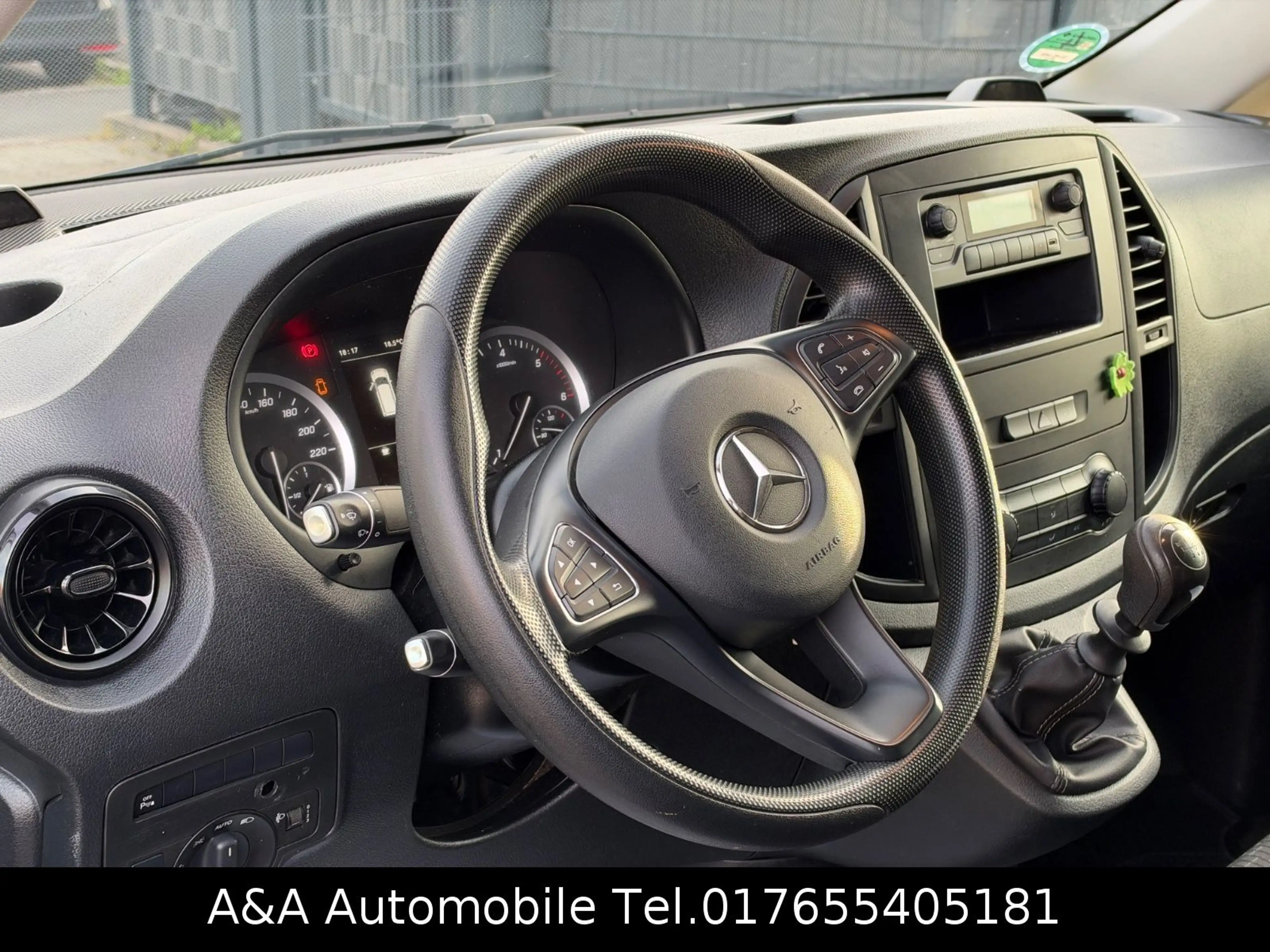 Mercedes-Benz Vito 114 CDI FWD Kasten lang Klima TÜV AHK 1Hand — photo 13