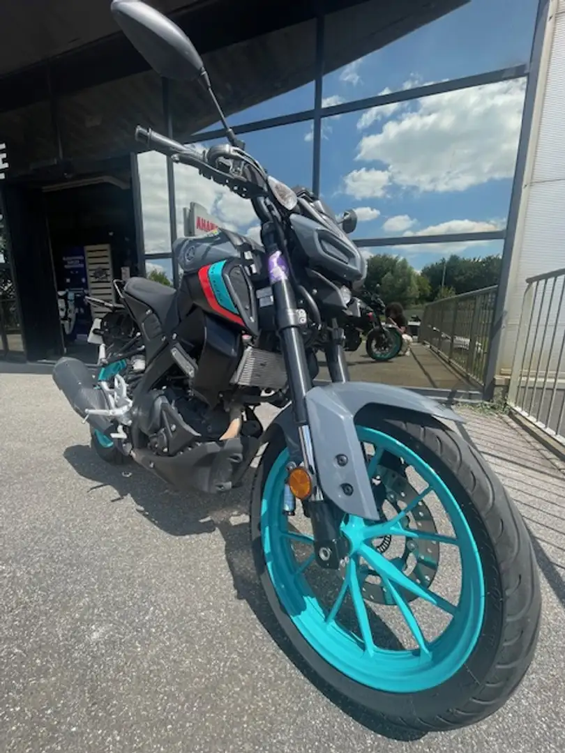 Yamaha MT-125 Gris - 2