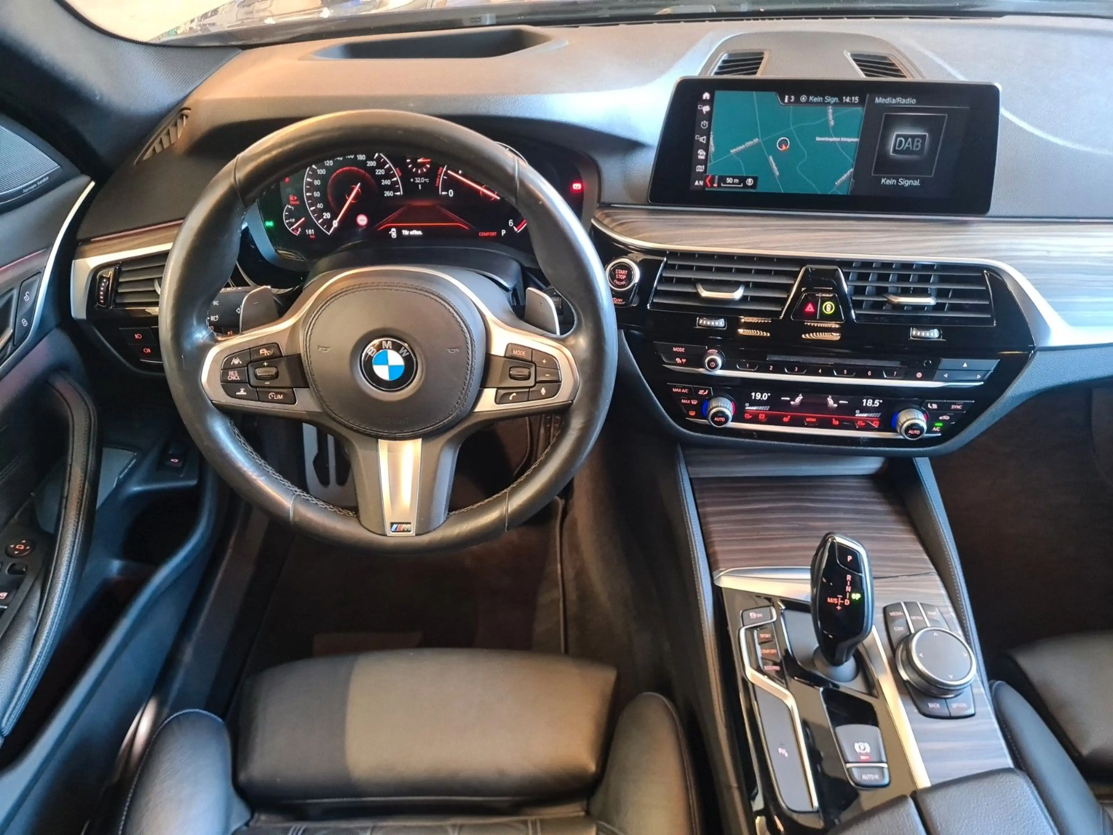 BMW 540 d Touring xDrive M Sport *Autom.*Leder*Pano* — photo 12