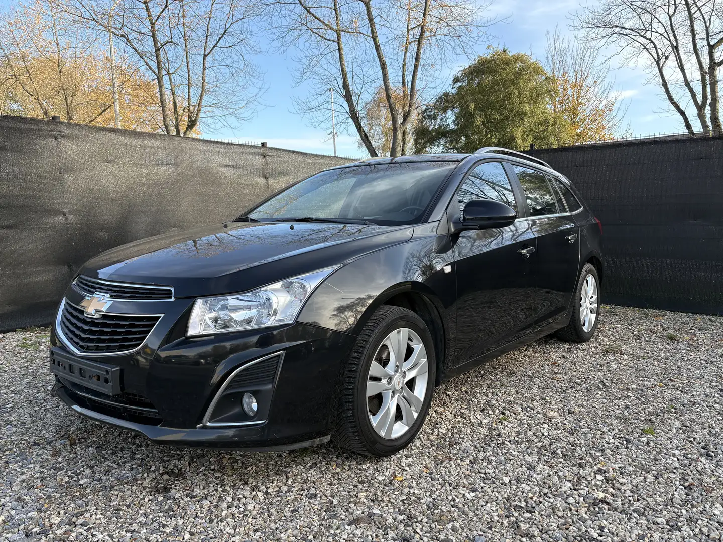 Chevrolet Cruze Cruze SW 1.7 D ! 1e PROP-CUIR-NAVI-CAM-EUR5 Noir - 2