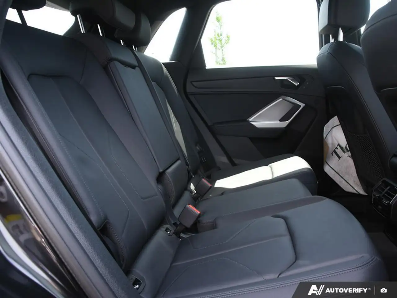 Audi Q3 снимка Audi Q3