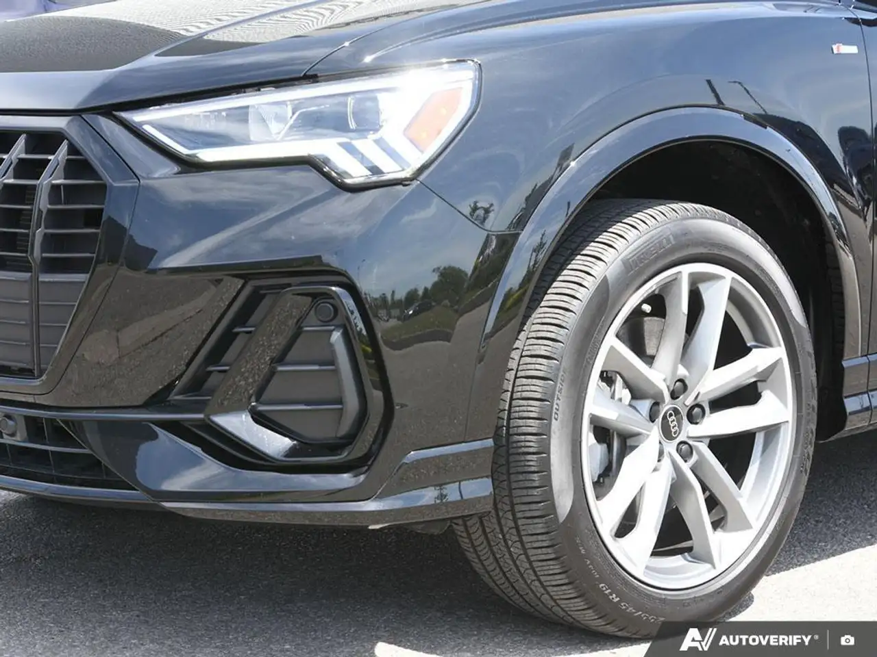 Audi Q3 снимка Audi Q3