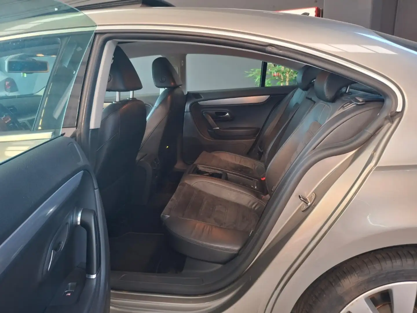 Volkswagen Passat 2.0TDI Highline BMT 4M DSG 170 - 2