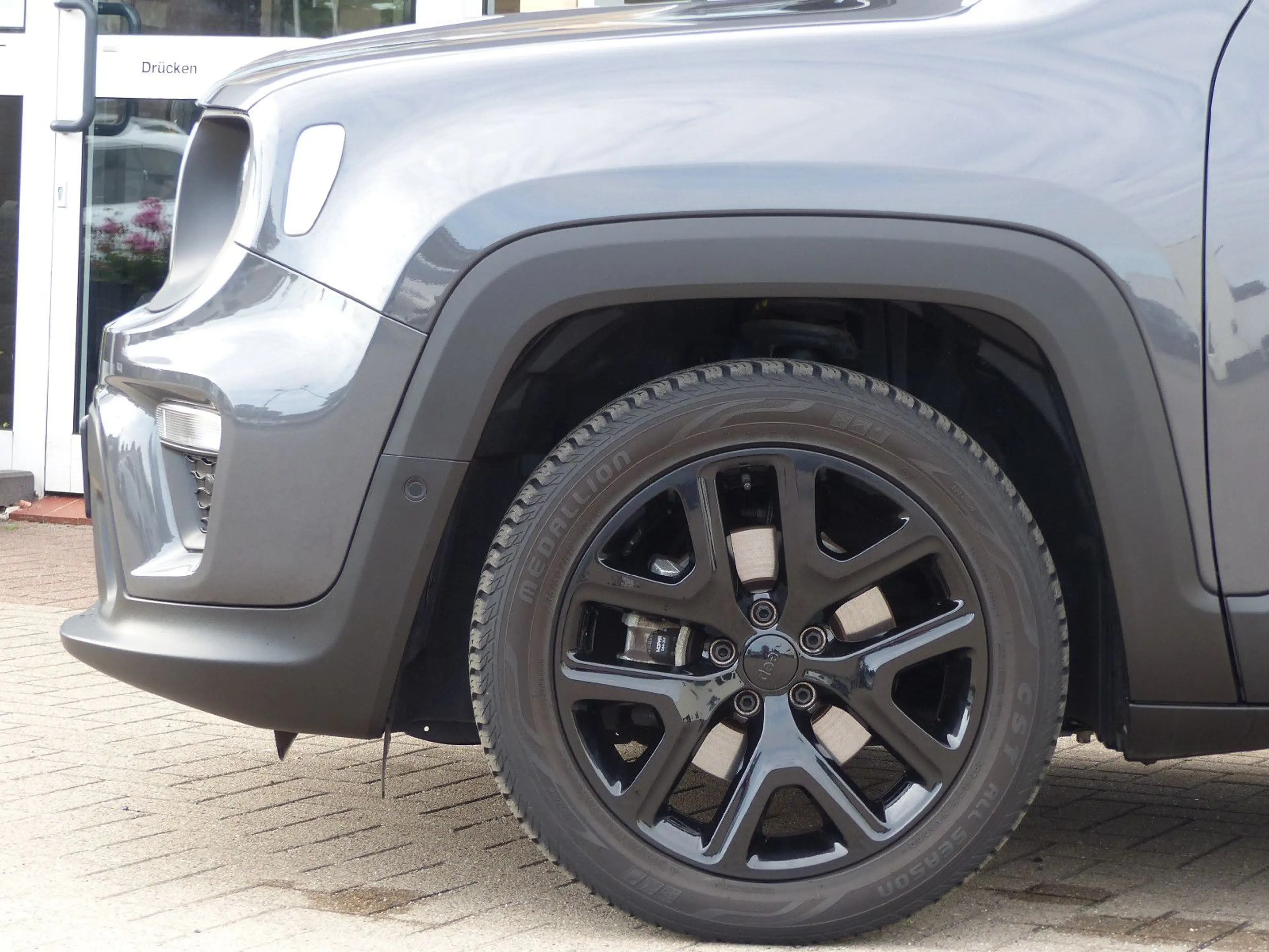 Jeep Renegade MHEV PANORAMA NAVI LEDER AHK — photo 5