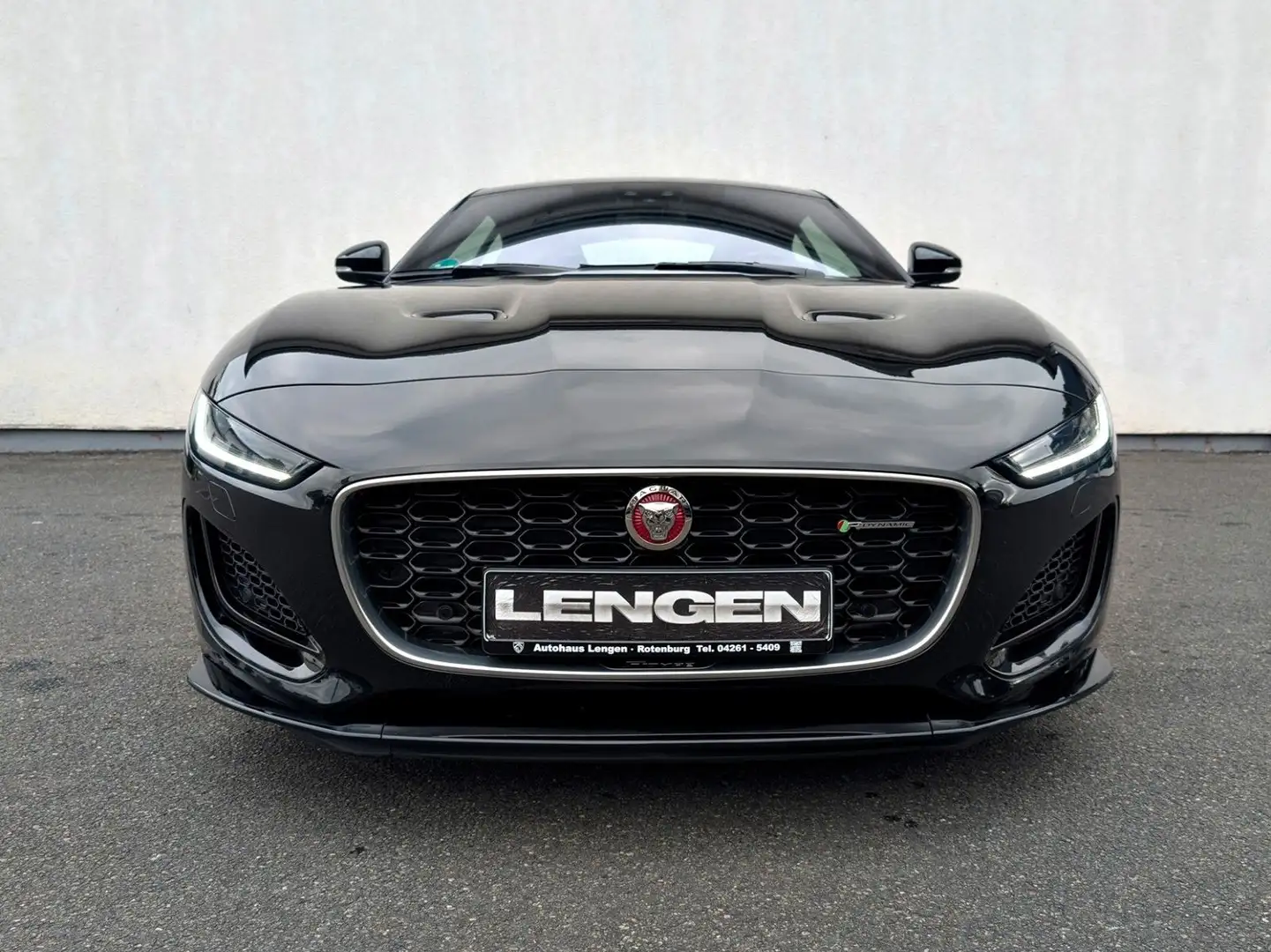 Jaguar F-Type V8 Coupe R-Dynamic AWD Schwarz - 2