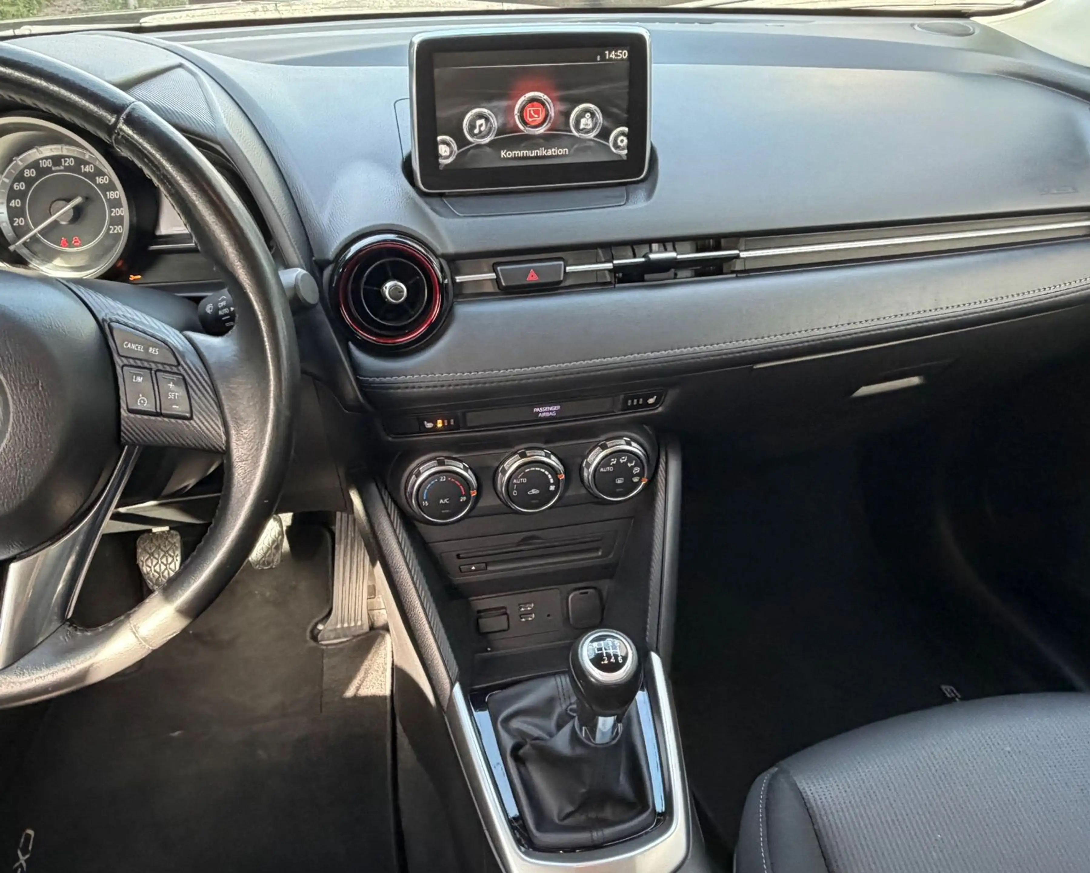Mazda CX-3 Center-Line — photo 9