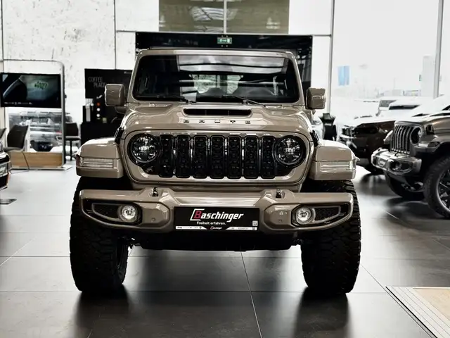 Jeep Wrangler Sahara Brute Ansicht 2