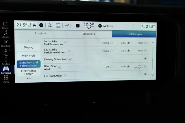 Jeep Wrangler Sahara Brute Ansicht 21