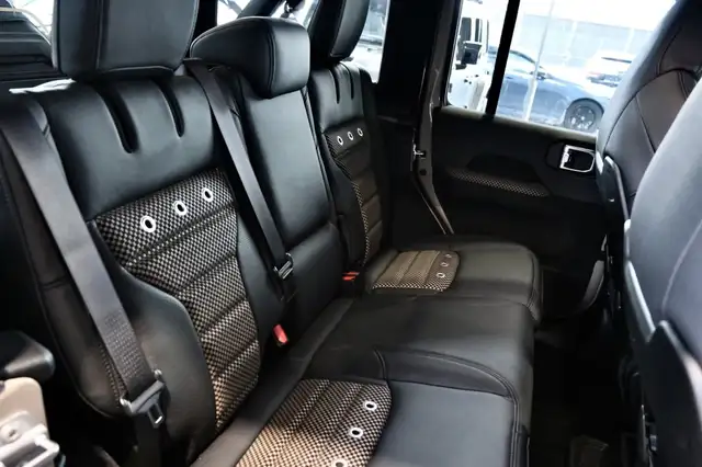 Jeep Wrangler Sahara Brute Ansicht 30