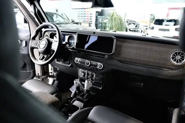 Jeep Wrangler Sahara Brute Ansicht 31