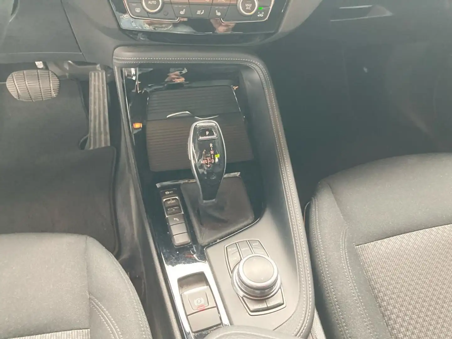 BMW X2 Advantage Weiß - 1