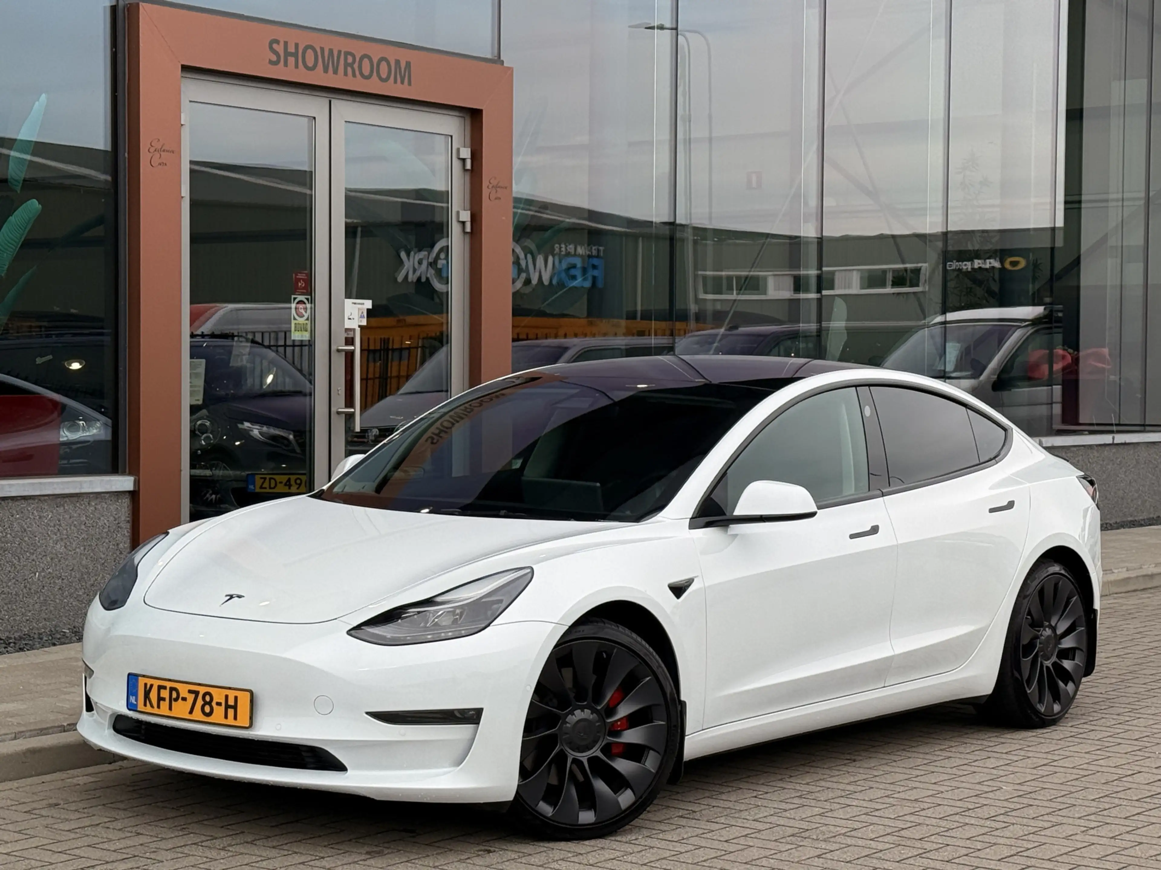 Tesla Model 3 Long Range AWD Dual Motor 75 kWh | ACC | Panoramad — photo 3