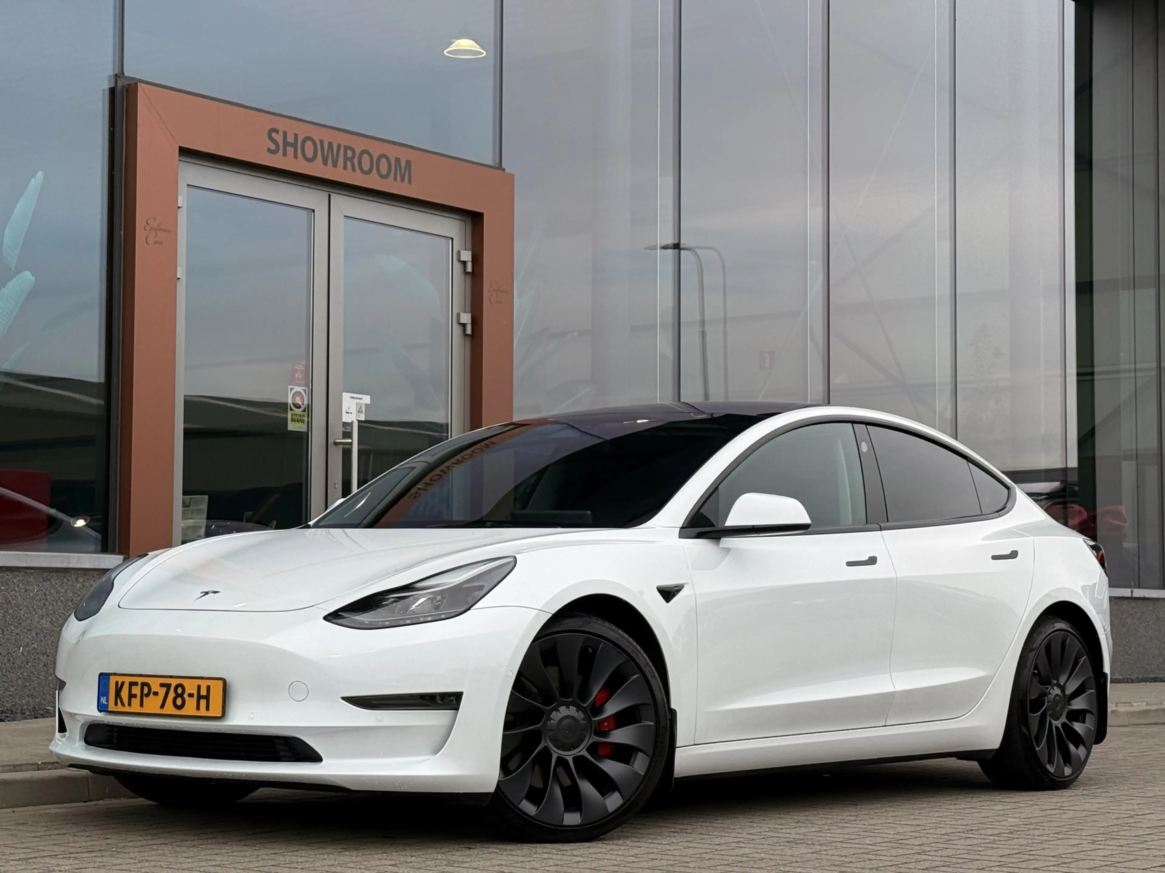 Tesla Model 3 Long Range AWD Dual Motor 75 kWh | ACC | Panoramad