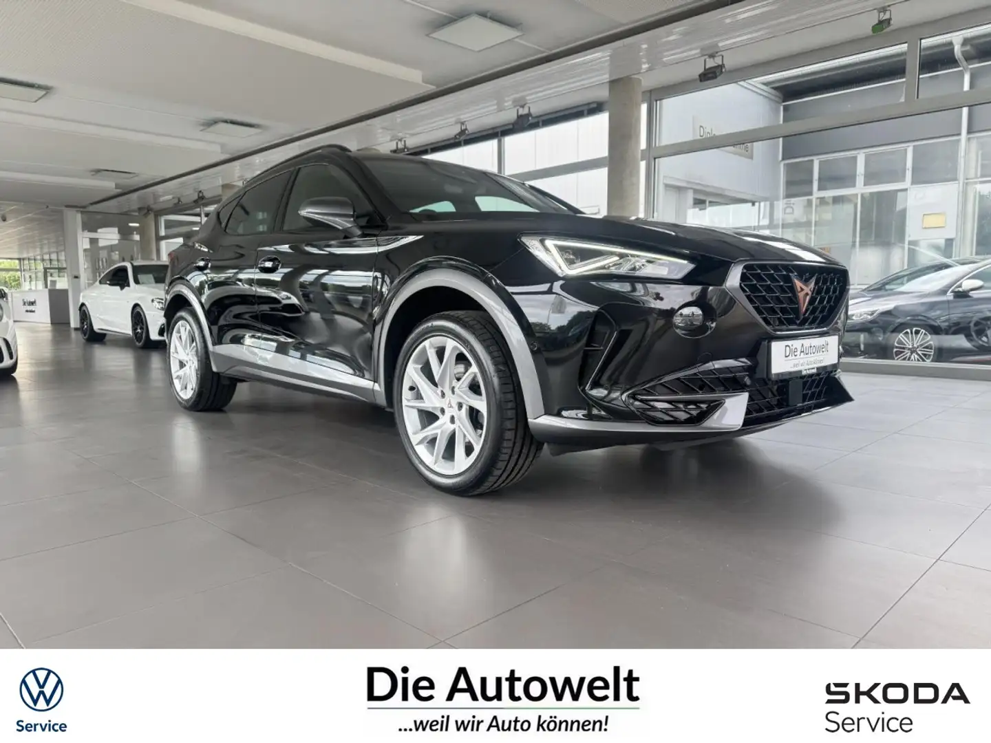 CUPRA Formentor 1.5 TSI DSG NAVI LED ACC SHZG R-KAM BT Klima Navi Schwarz - 1