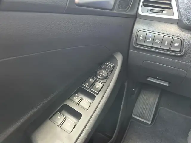 Hyundai Tucson view 17