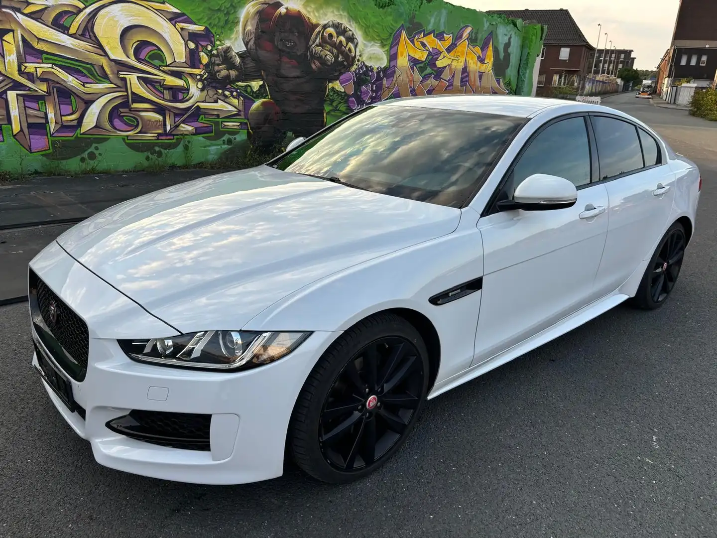 Jaguar XE 20d Aut. R-Sport - 2